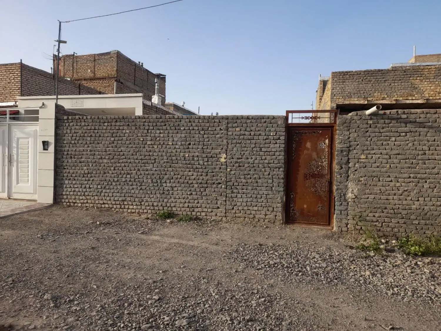 زمین به مساحت۱۴۰متر