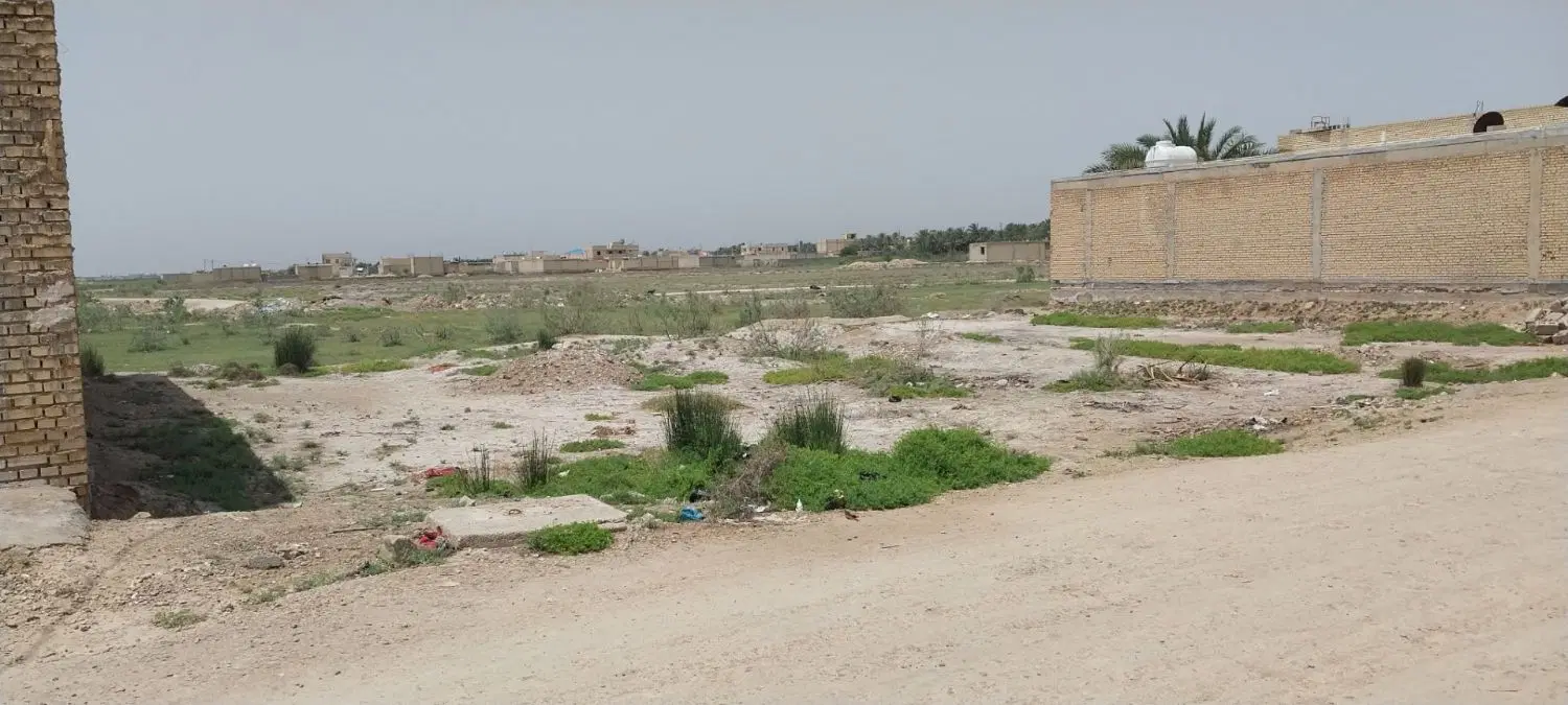 زمین ابتدای جاده عبودی