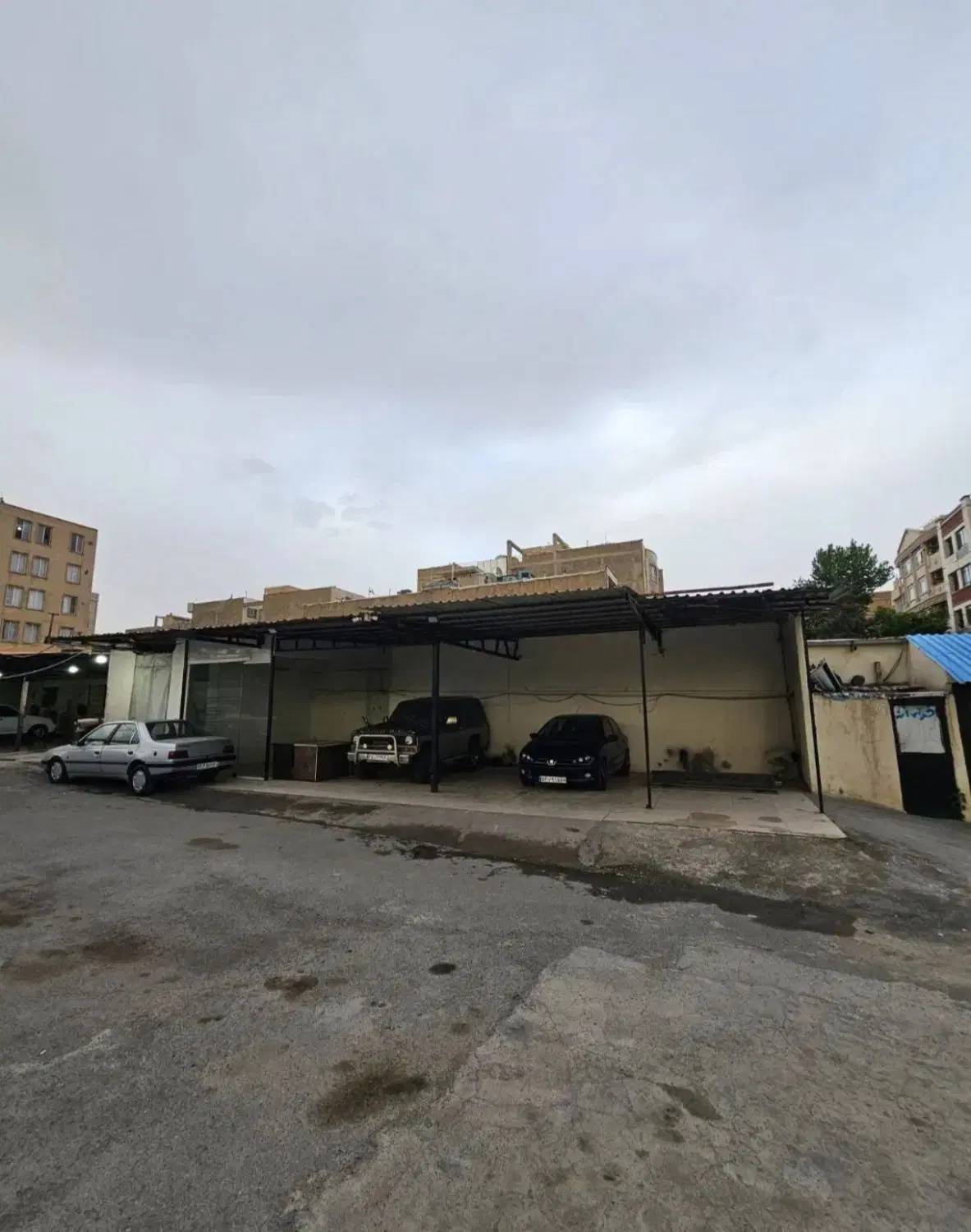 ۳۰۰ متر بر بلوار ظفر