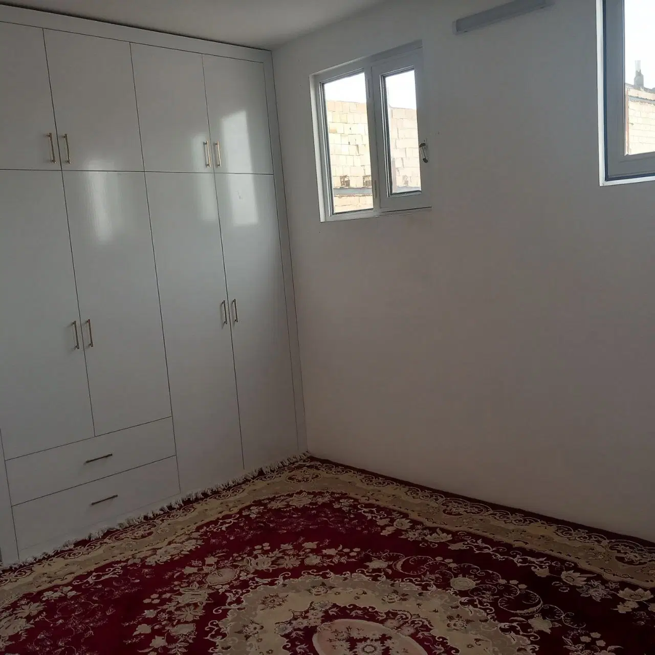 آپارتمان دو خوابه