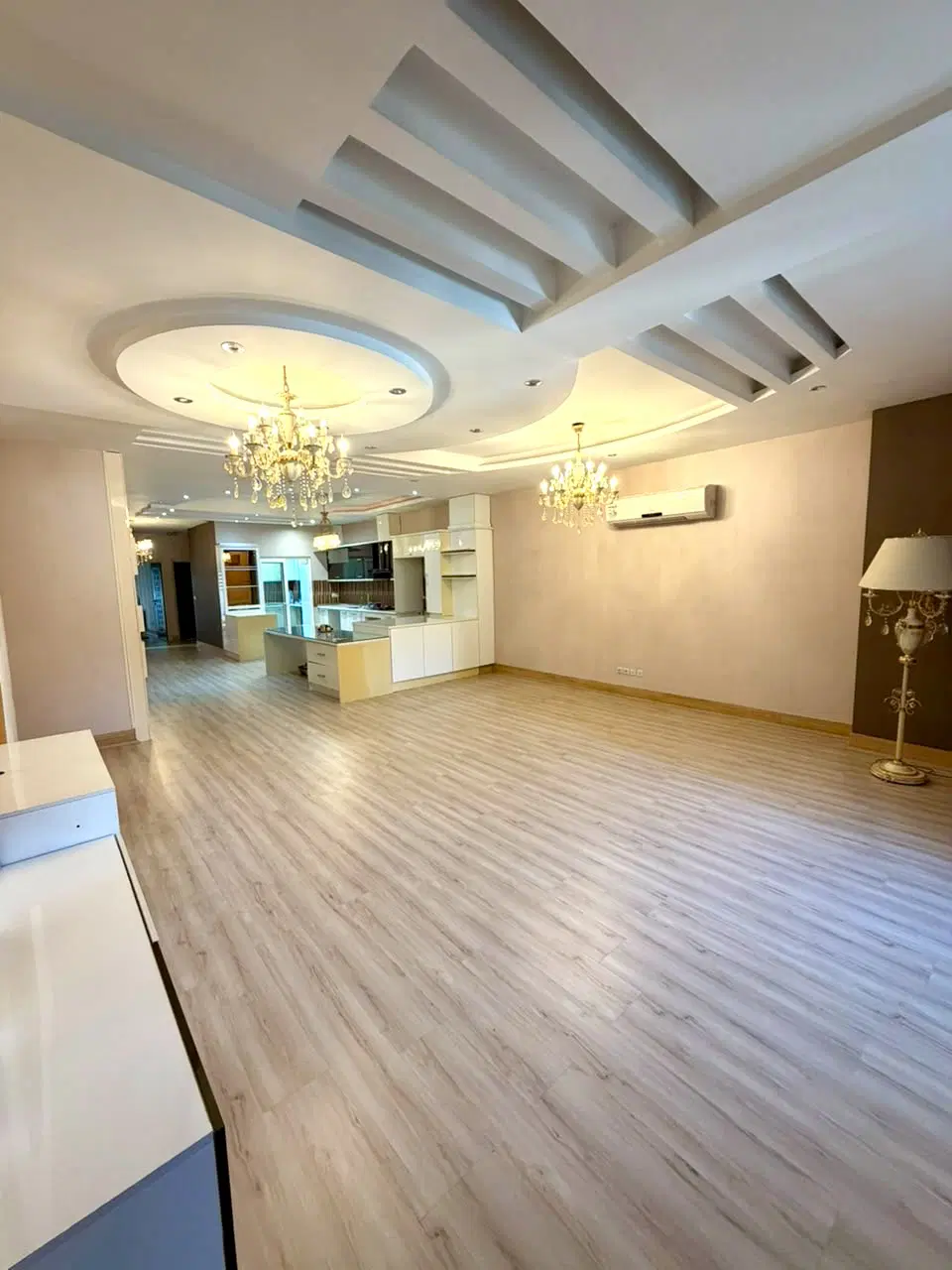 اپارتمان دوخوابه ۱۳۰ متری در گلسار رشت