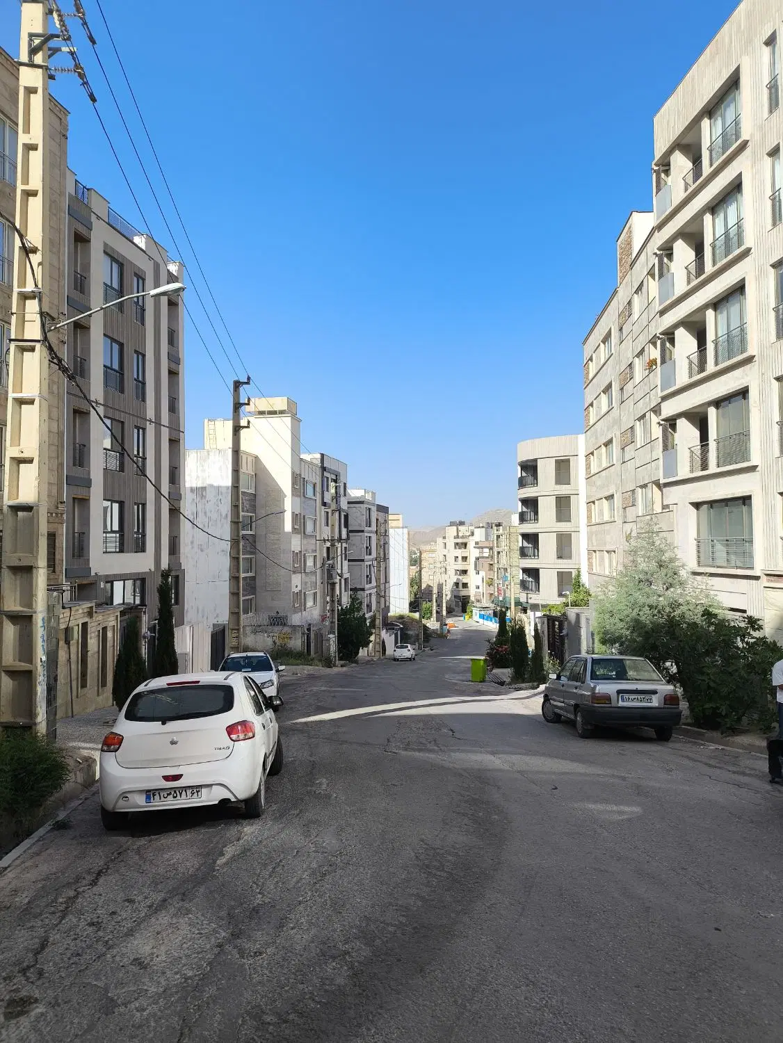 فروش آپارتمان صدرا بلوار مطهرنیا مهرگان