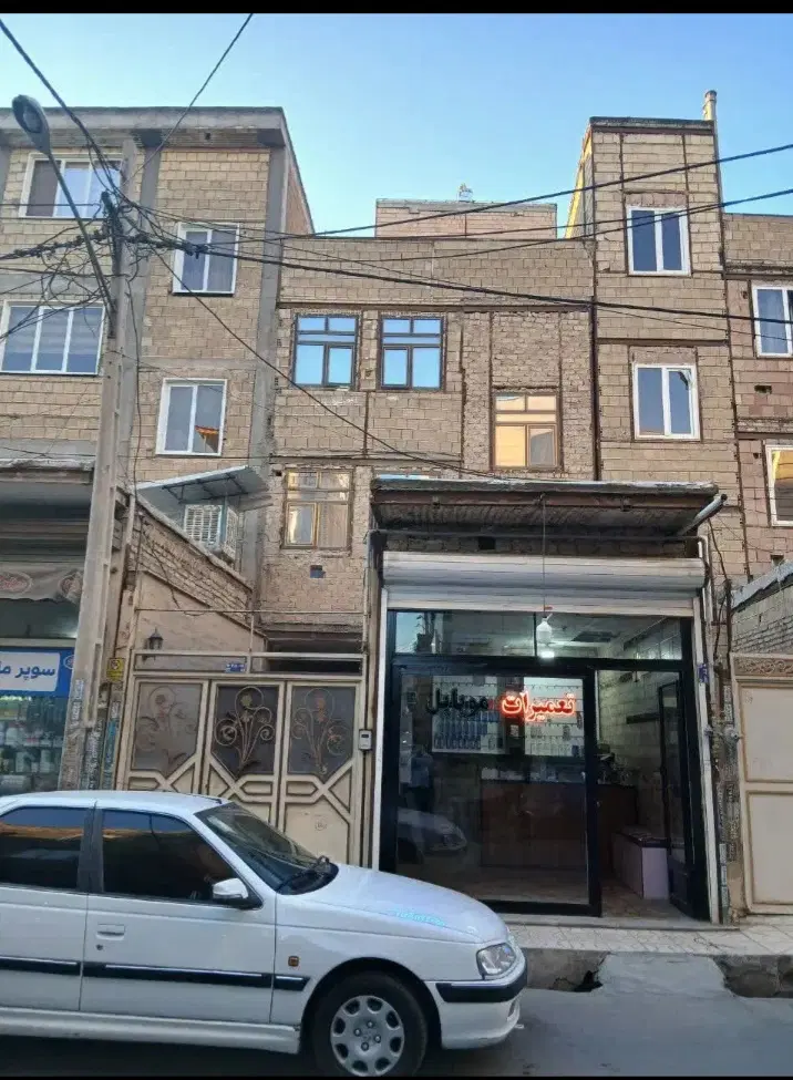 فروش دوطبقه نیم مغازه تجاری