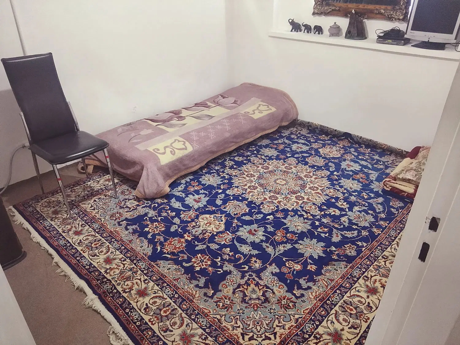 اتاق مجردی مبله فقط یک نفر موجه مترو شادمان