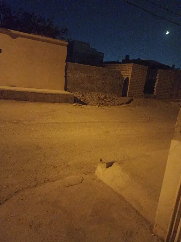 خانه بفروش می‌رسد
