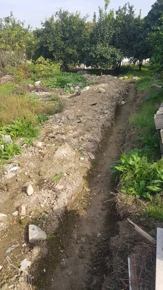 زمین ۱۶۰ متری با سند تکبرگ مالکم