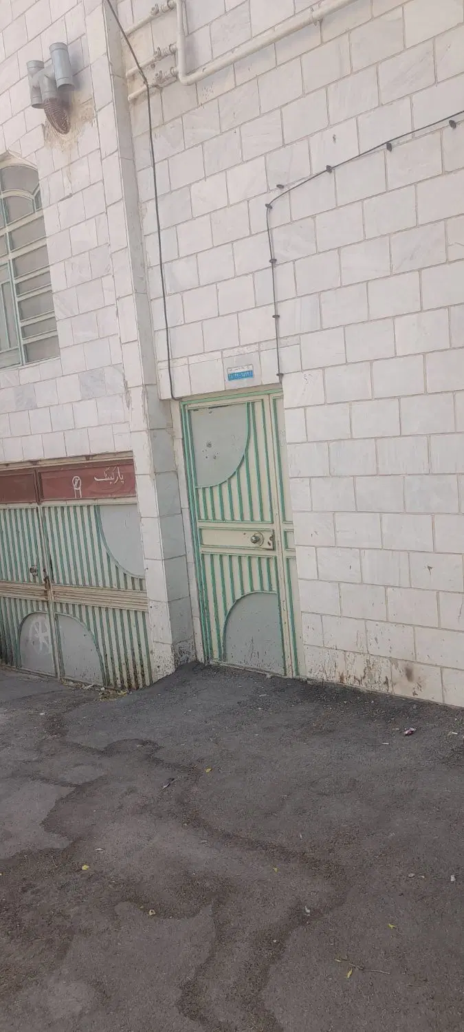منزل مسکونی میدان شهدا