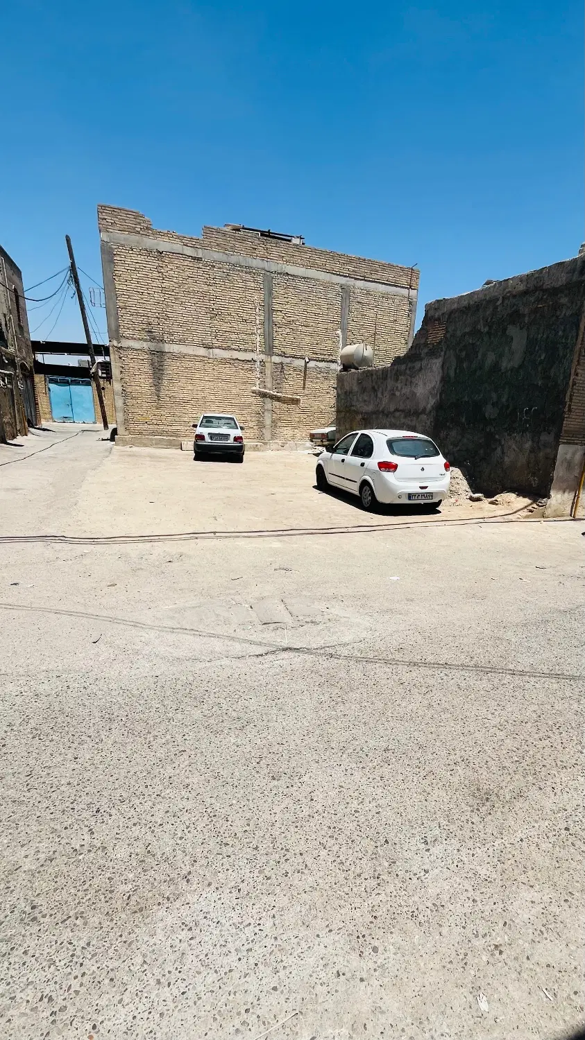زمین مسکونی
