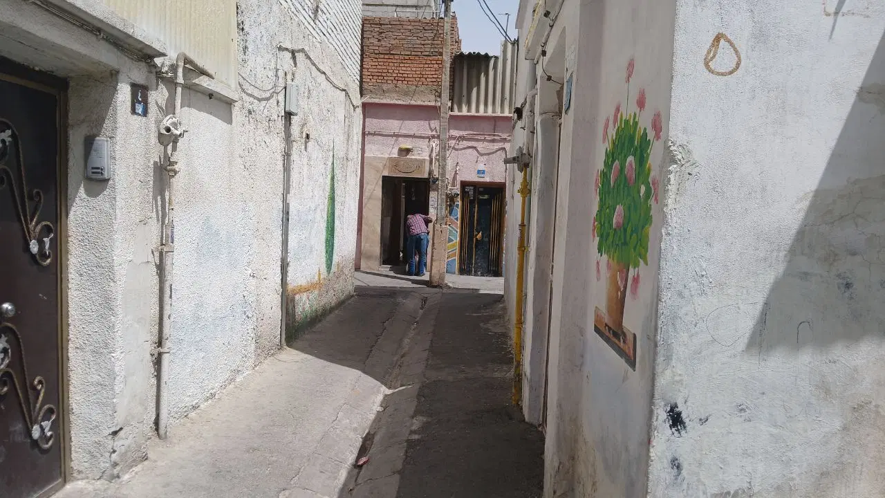 اجاره  دربستی  ۵۶ متر   ۶۰۰ میلیون با ۳ تومن کرایه