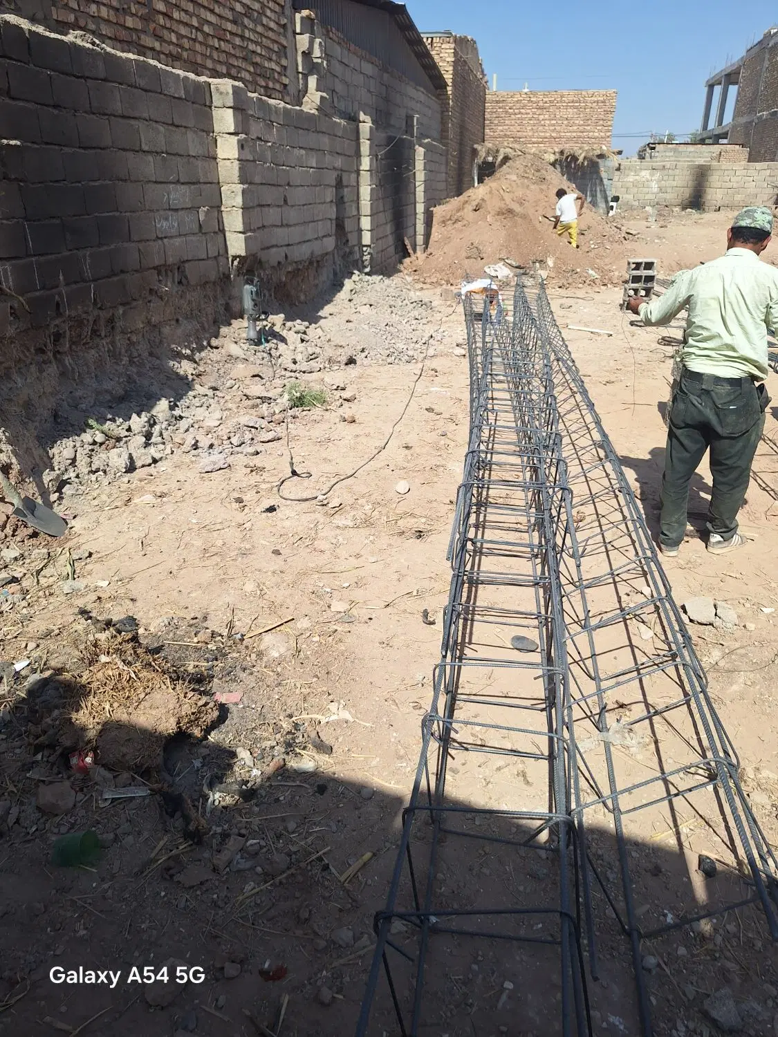 زمین ۴قصب دو نبش