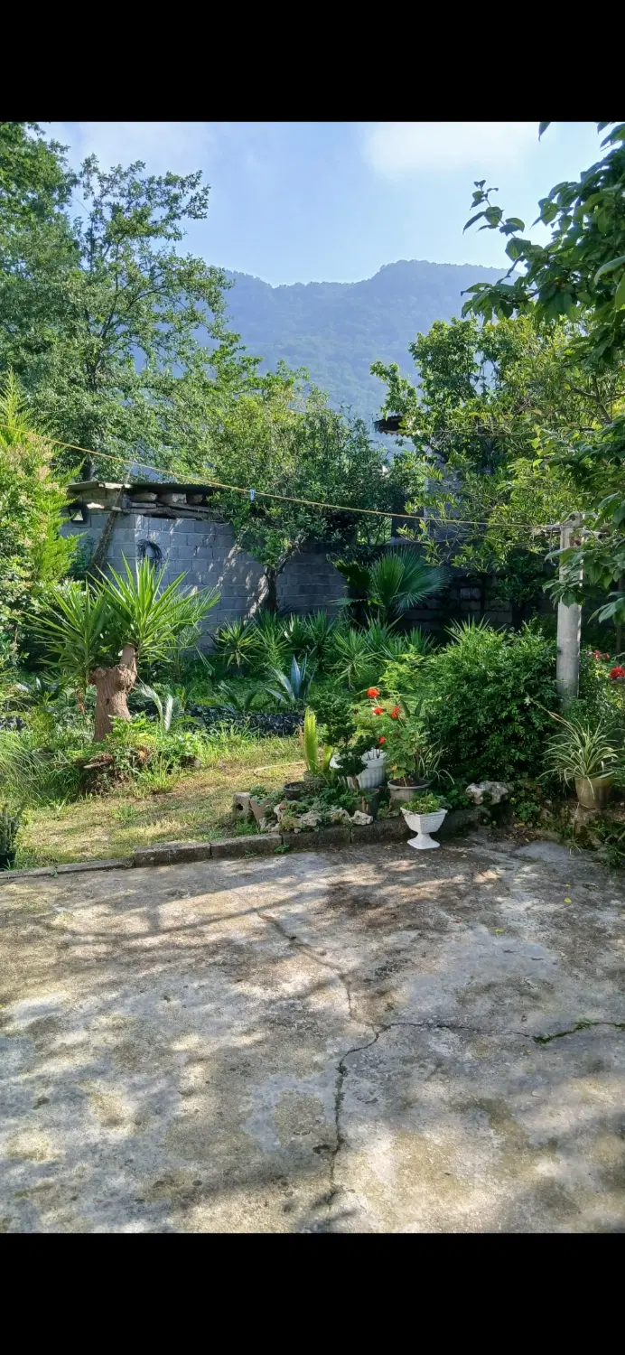 زمین 210 متری مسکونی