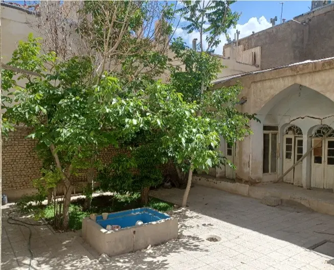 فروش ویلایی طاق چشمه (قدیمی)