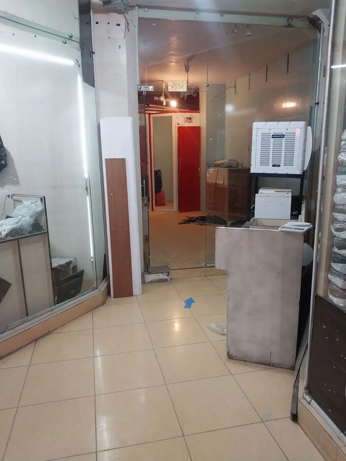 مغازه در مرکز شهرزیرقیمت