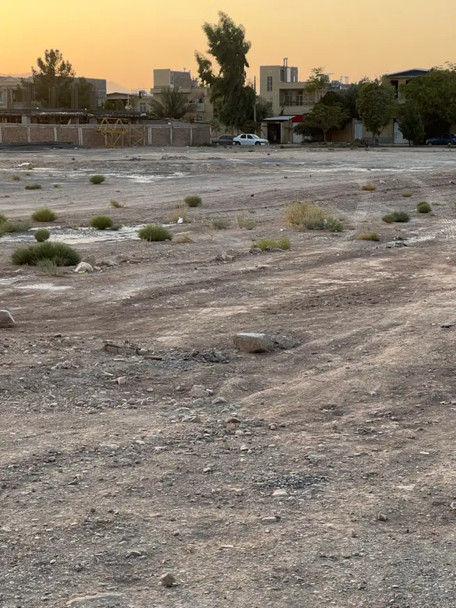 «زمین تجاری ۸۴متر شهرک الغدیر-پروانه ۱۸۹متر-۳طبقه‌