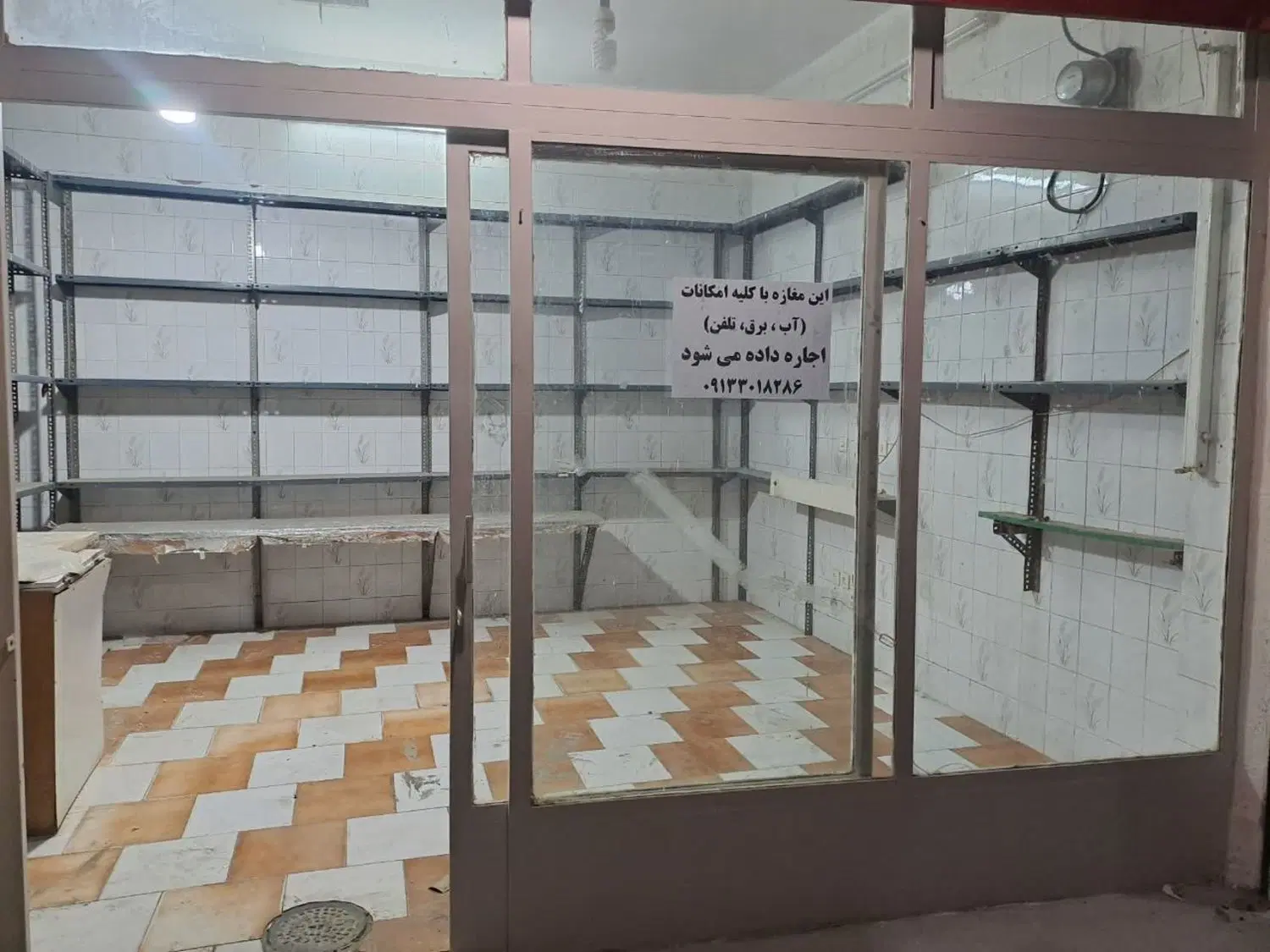 مغازه دو دهنه نزدیک خیابان مسجدسید