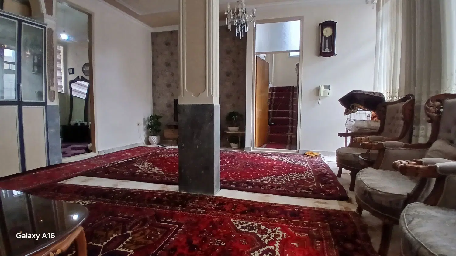 اجاره ی حیاط دربست