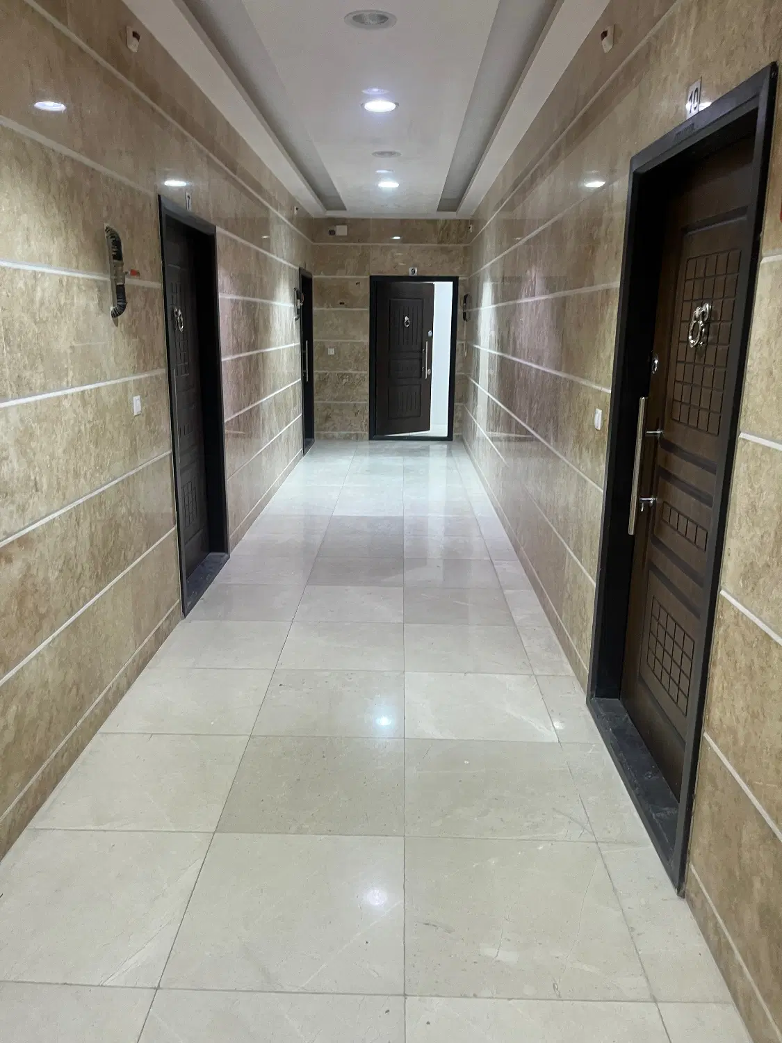 آپارتمان دوخوابه