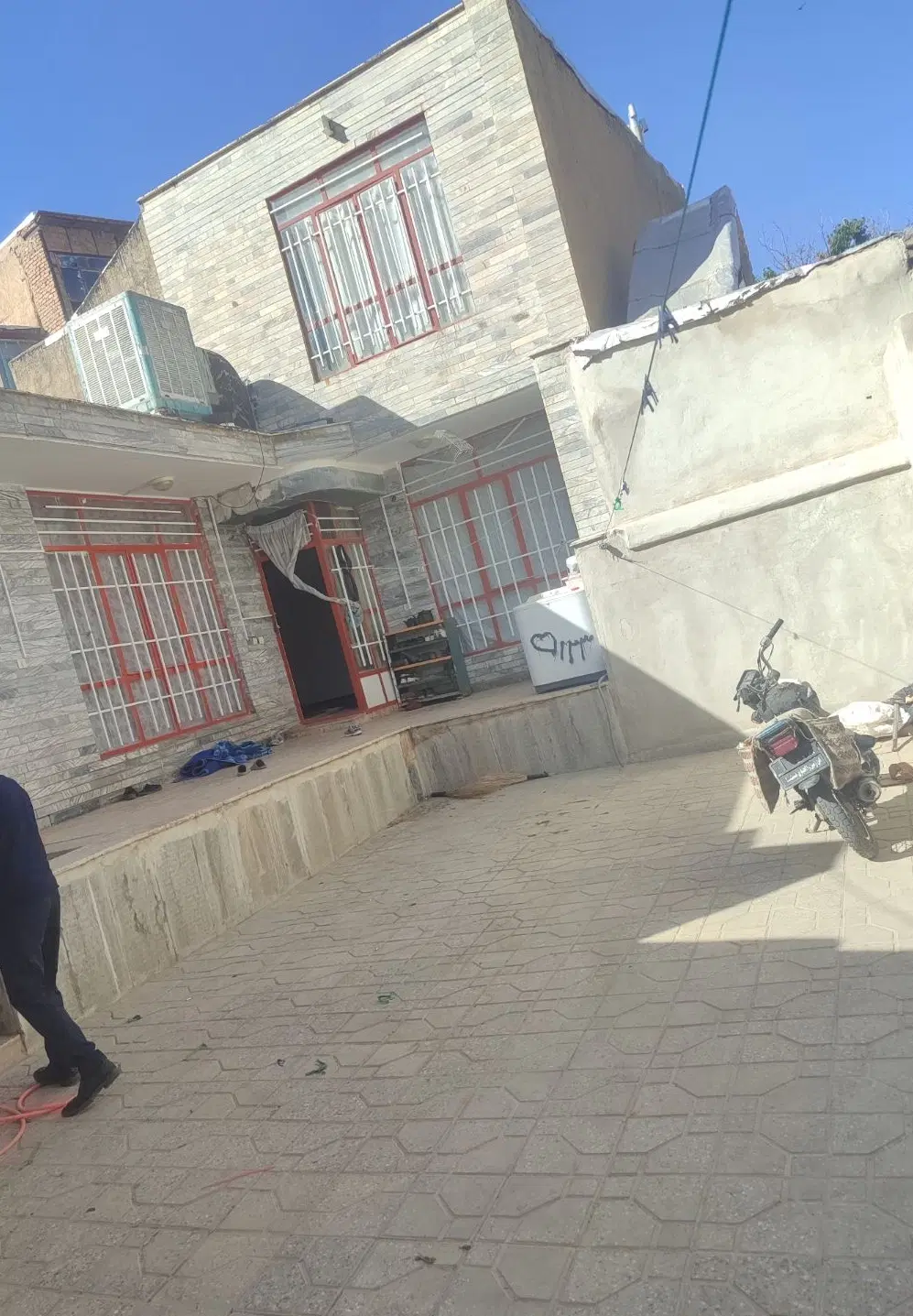 خانه ویلایی دو طبقه ۲۱۰متر
