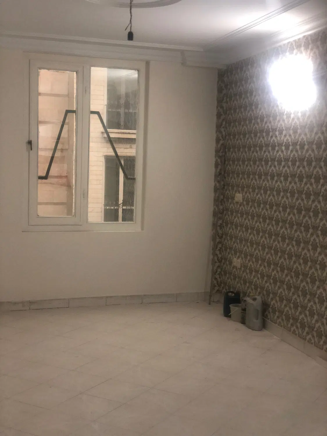 ۴۴ متری با پارکینگ دهقان