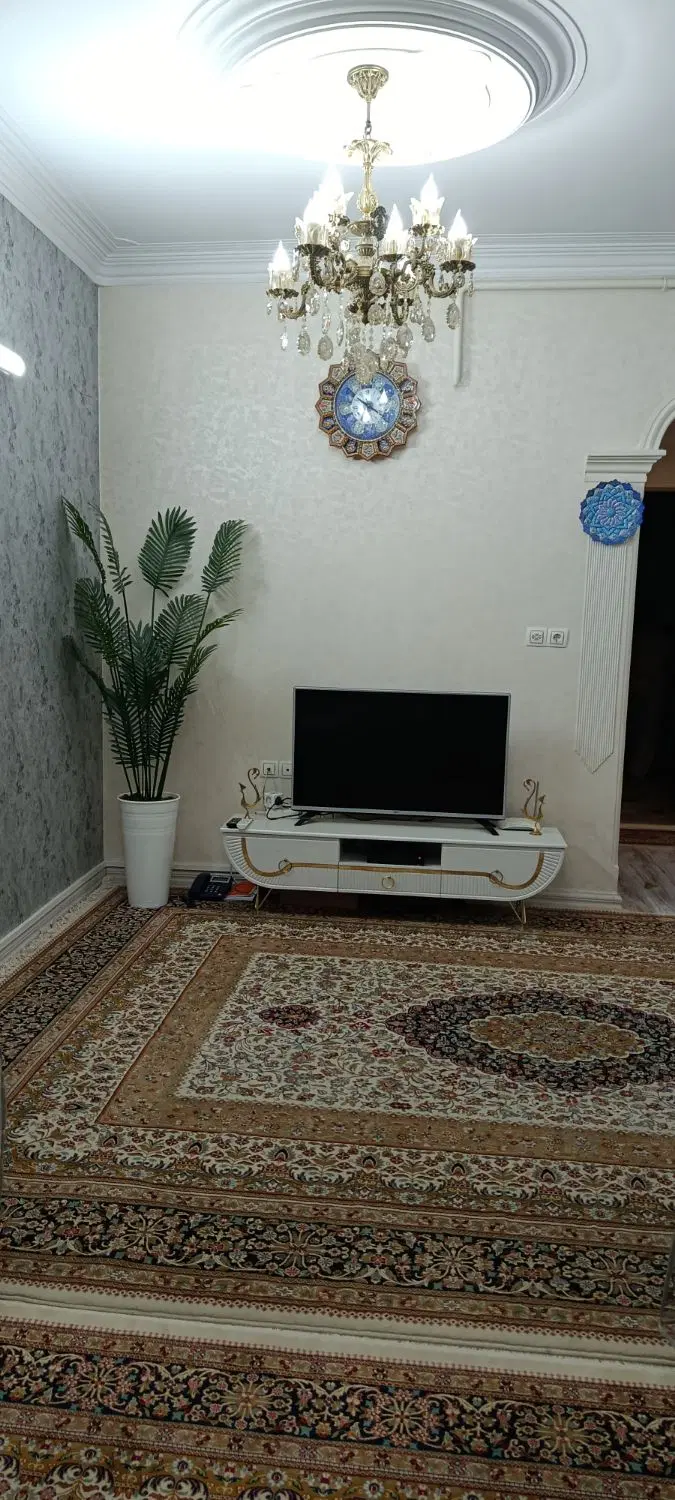 آپارتمان دو واحده واحد دوم متراژ هشتاد متر