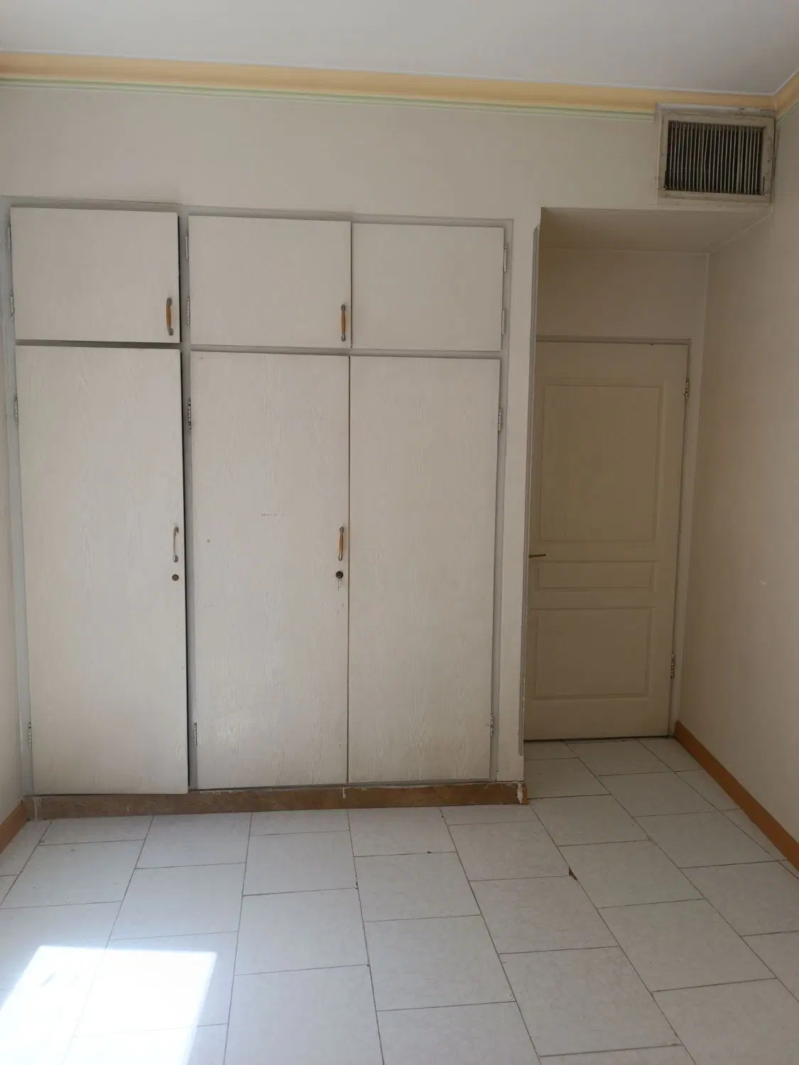 120متری دو خوابه طبقه دوم فول امکانات