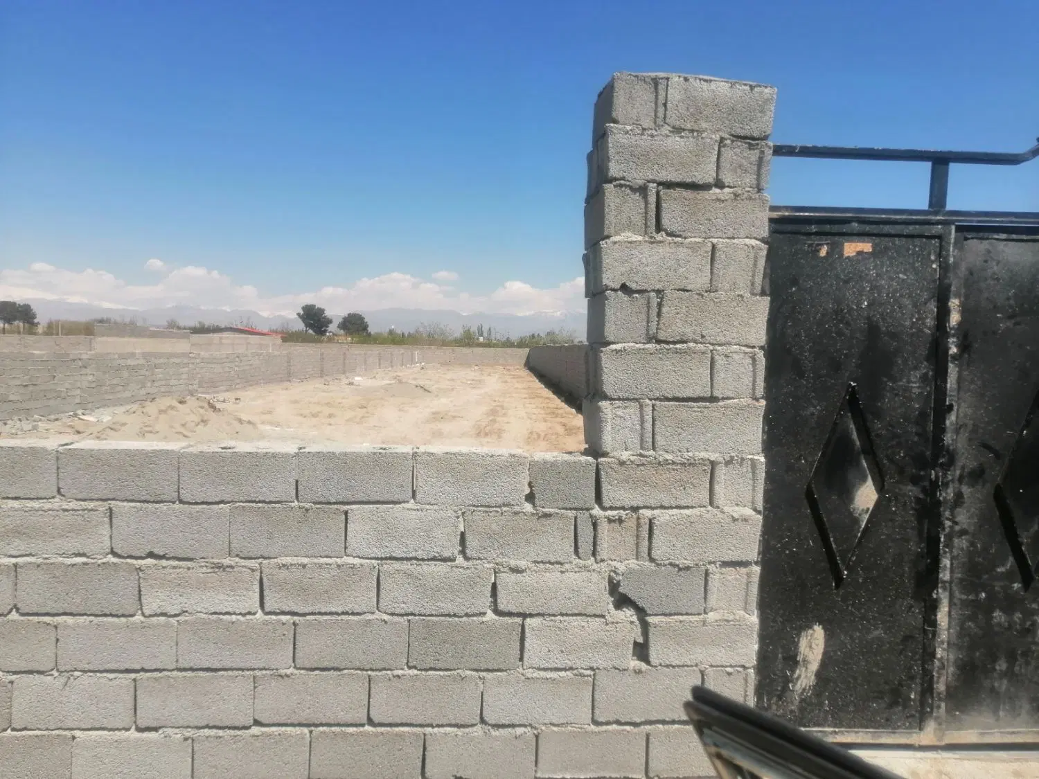 زمین 1500 متری سند دارچهار دیواری،فروش و اجاره