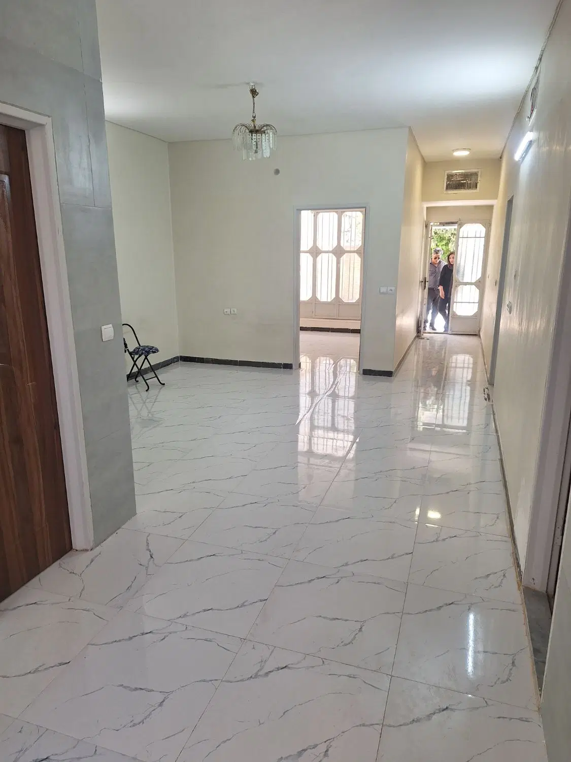 طبقه دوم منزل ۱۱۰ متری ورودی حیاط