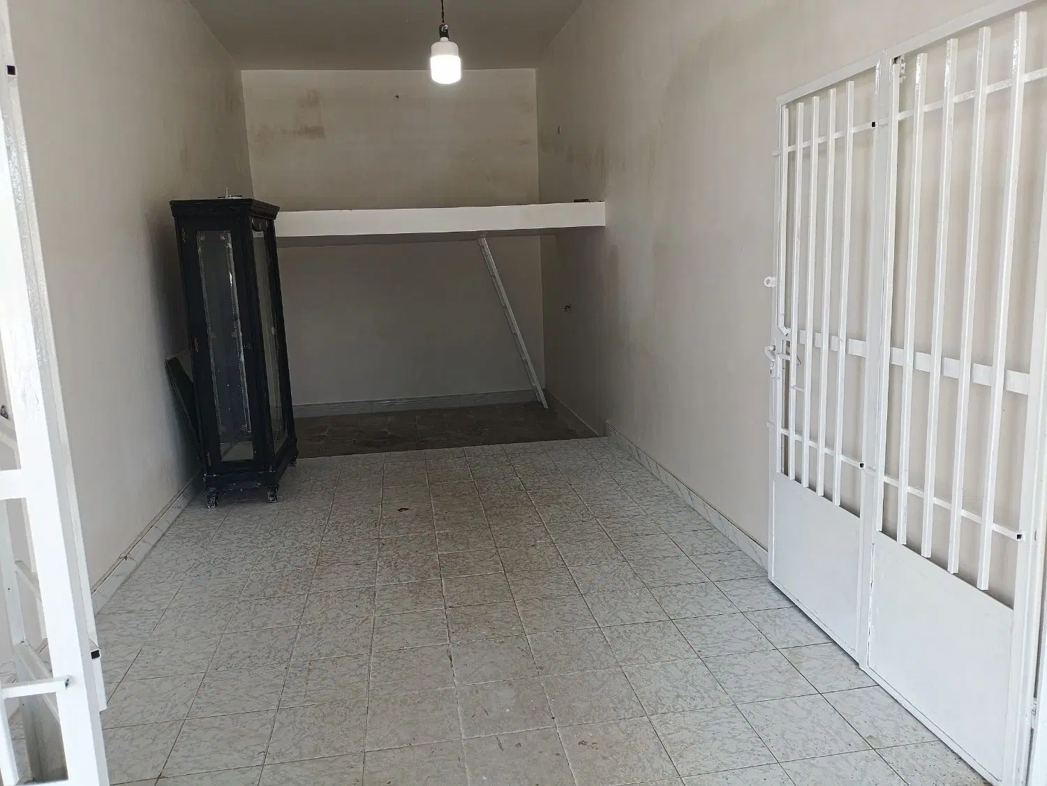 فروش مغازه 30متر تجاری +۱۲متر بارکن