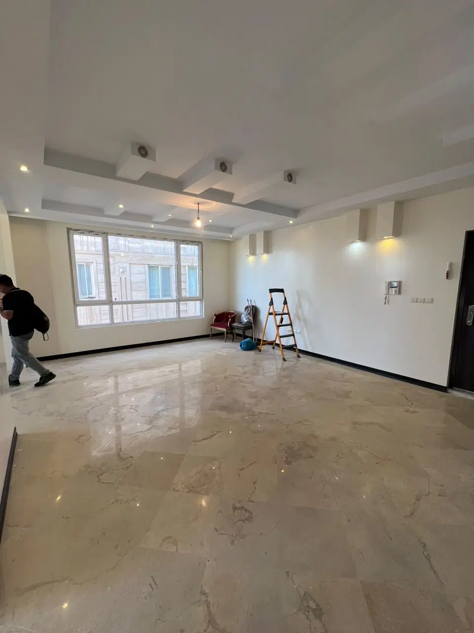 84متر فول امکانات شهر آرا