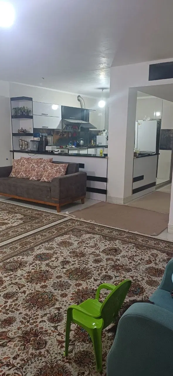 رهن و اجاره سه خواب ۱۸۰ متری