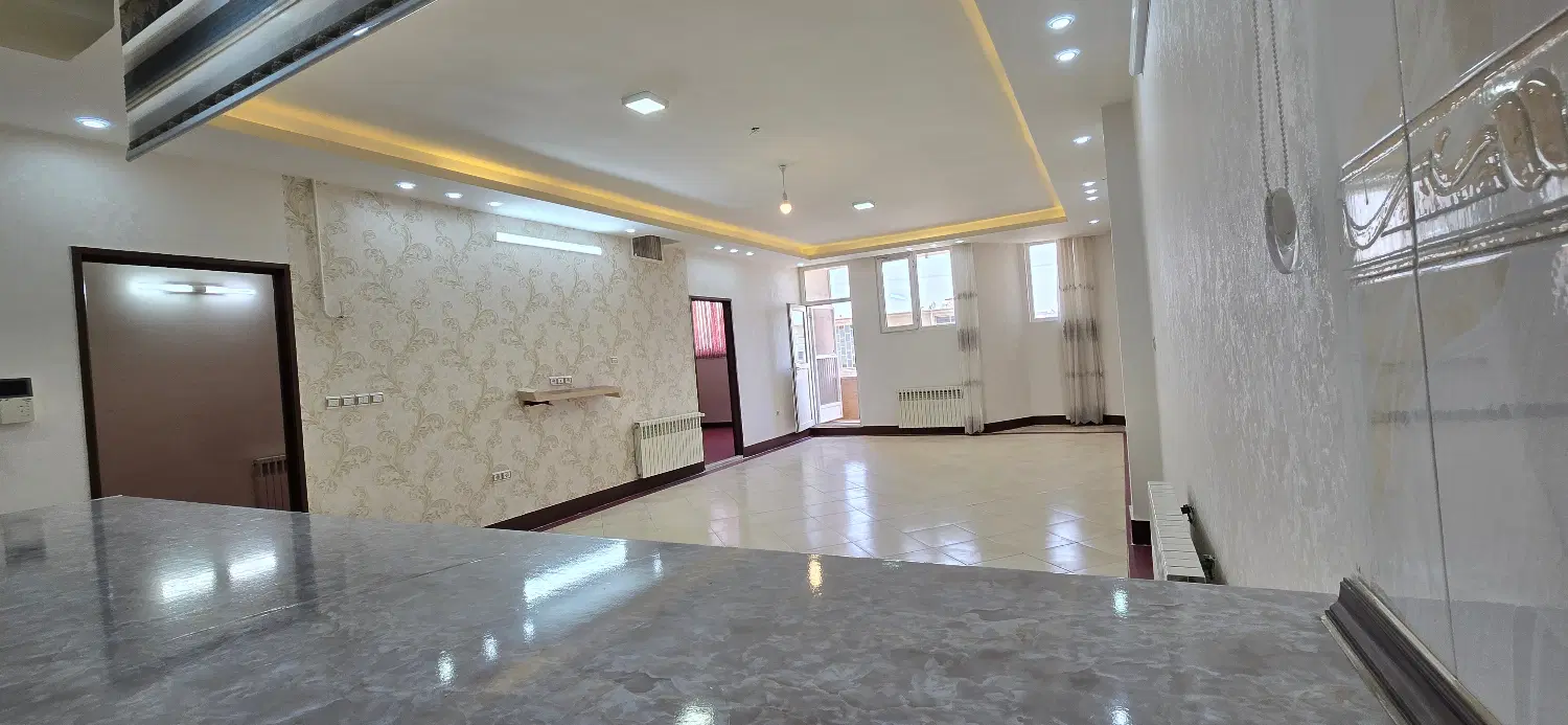 آپارتمان دو خواب خیابان کاشانی