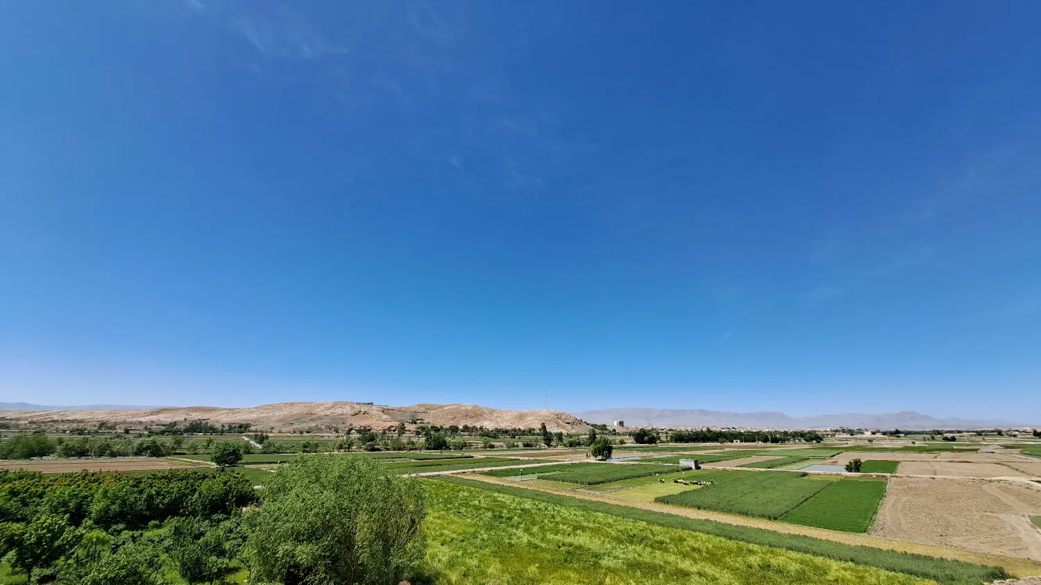 اپارتمان ۱۴۲ متری چمگردان