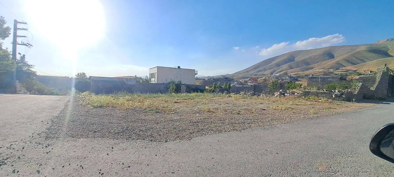 ۲۵۰ متر زمین شخصی