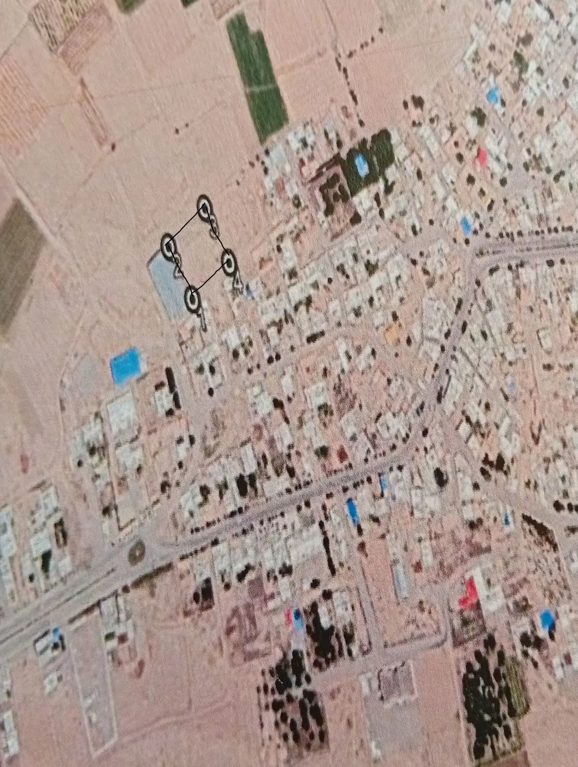 زمین در بافت شهر
