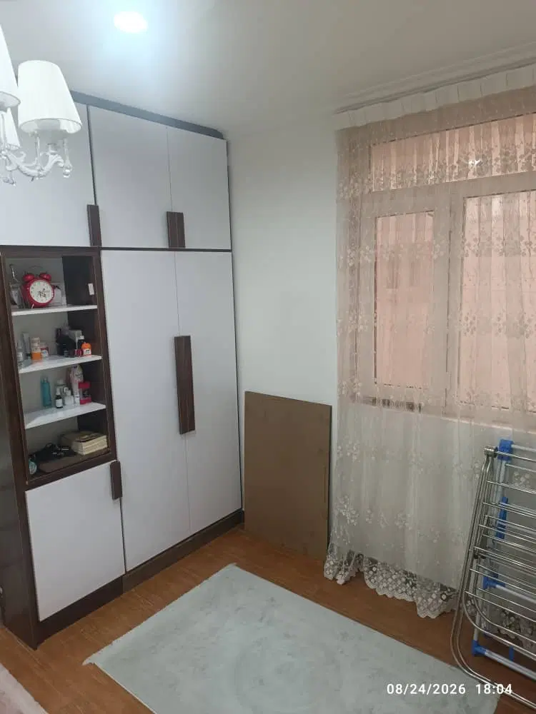 ۸۰ متری خیابان مبارزان