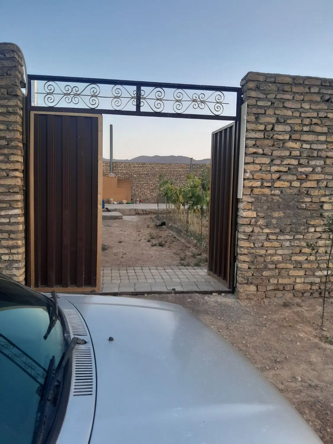 باسلام  فروش یک باغ شیک نقلی روستای رازبین ۲۱۰متر