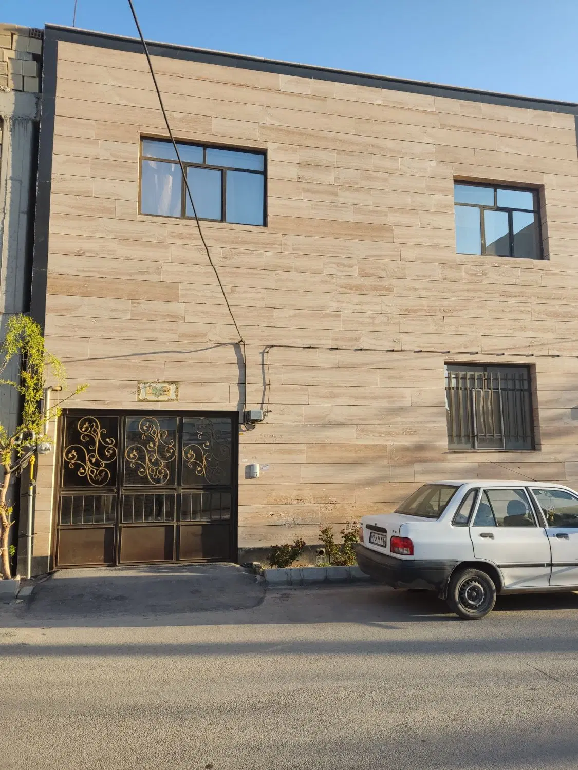 یک یادوهمخونه میخام خودمم تنهام وجوان
