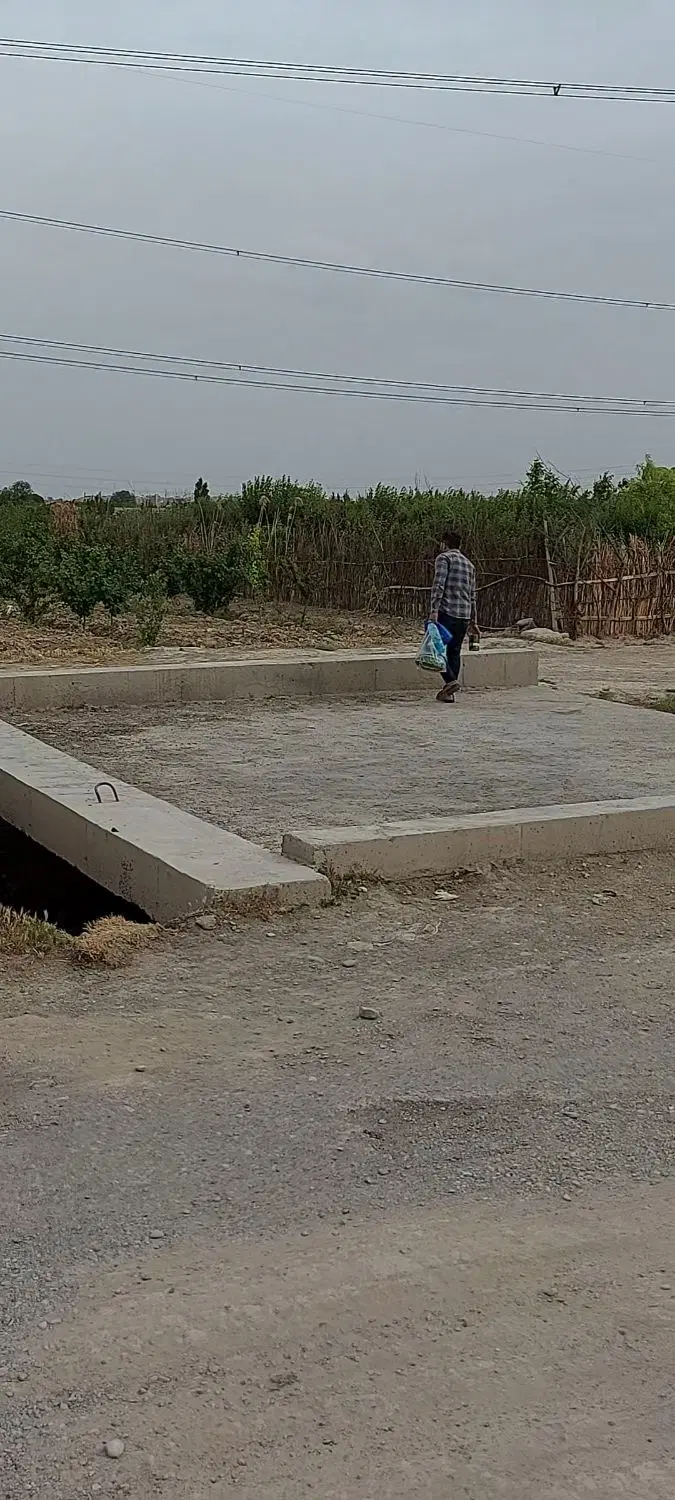 ۲۱۰مترزمین باغی