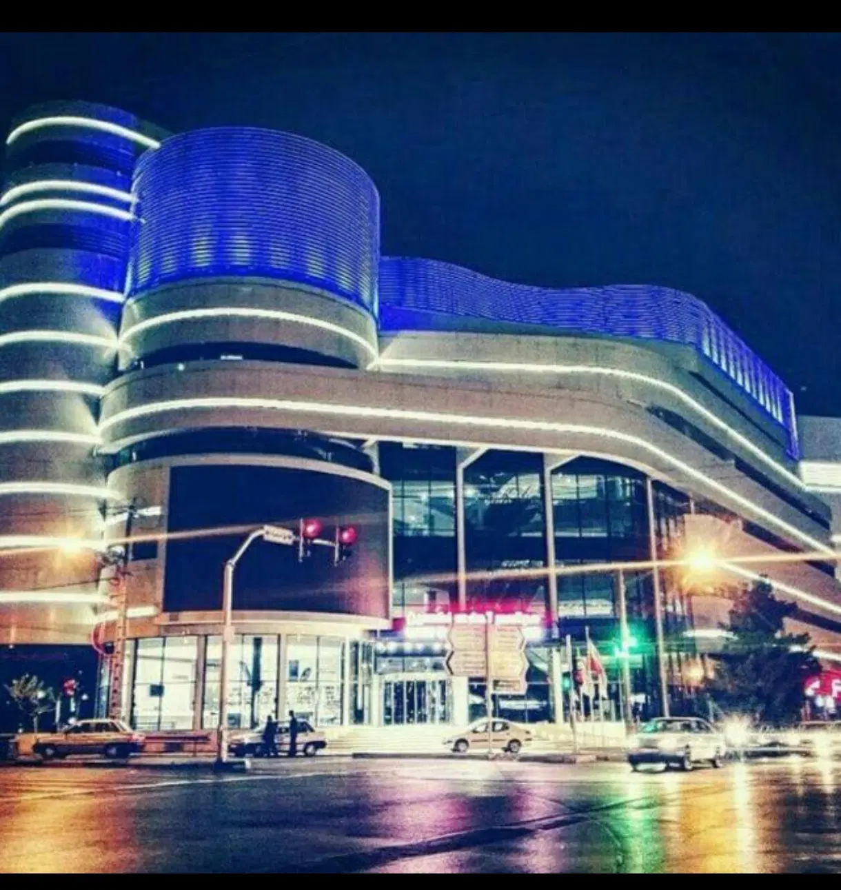 واحد در طبقه طلا فروشی اکسیر