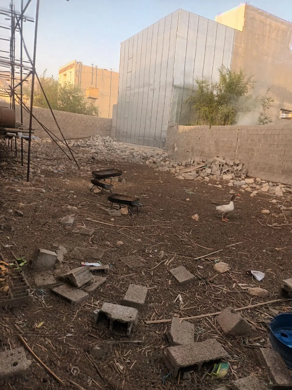 زمین دوبر ۲۵۰متری مسکونی تجاری غدیر غربی