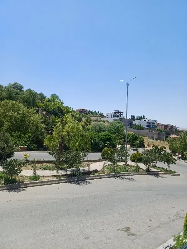 ۳۰۰ متر زمین دماوند کاربری باغ ویلا