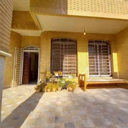 ویلایی ۲۵۰ متری خ تیر گلستان