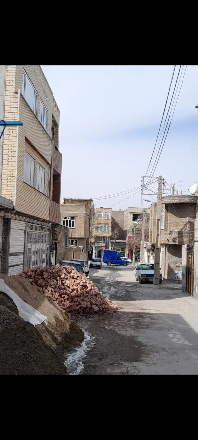 اسلام اباد دیمن ۲۰ نیمه‌کاره