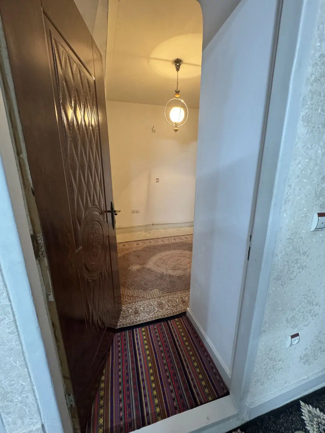 واحد 75 متر اجاره داده میشود