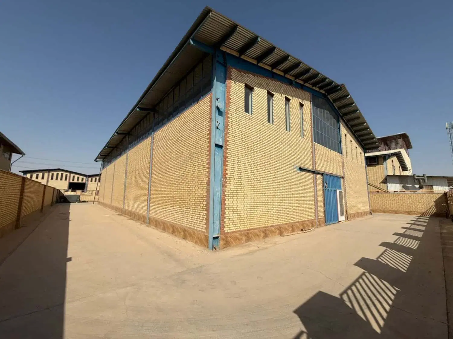 اجاره کارخانه بسته بندی مواد غذایی شکوهیه