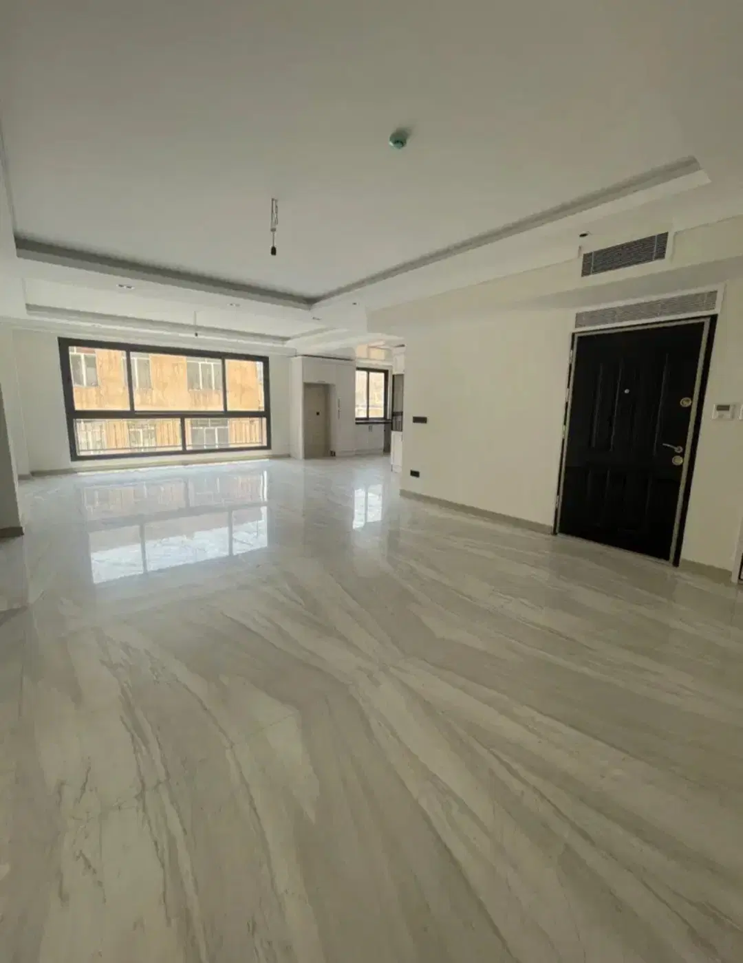 141 متر 3 خوابه فول امکانات بدون مشرف