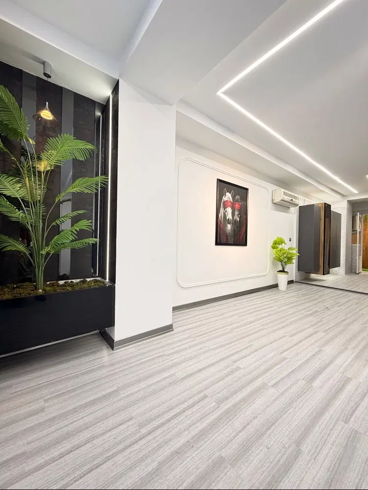 فروش۵۷متر ویو جنگل+۱۸متر حیاط خلوت_تاپ ترین لوکیشن