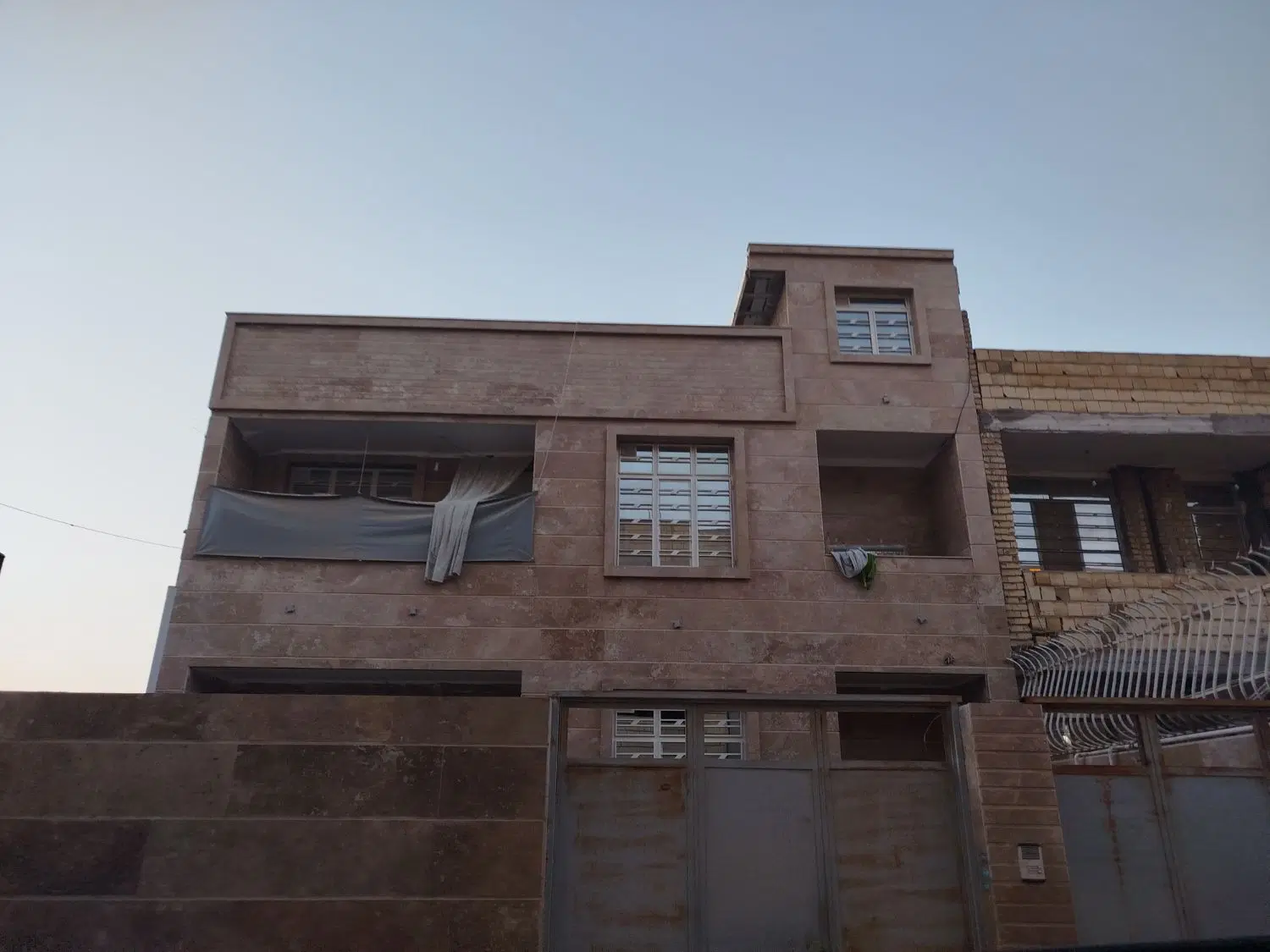 زمین  مسکونی 192 طلاییه شرقی