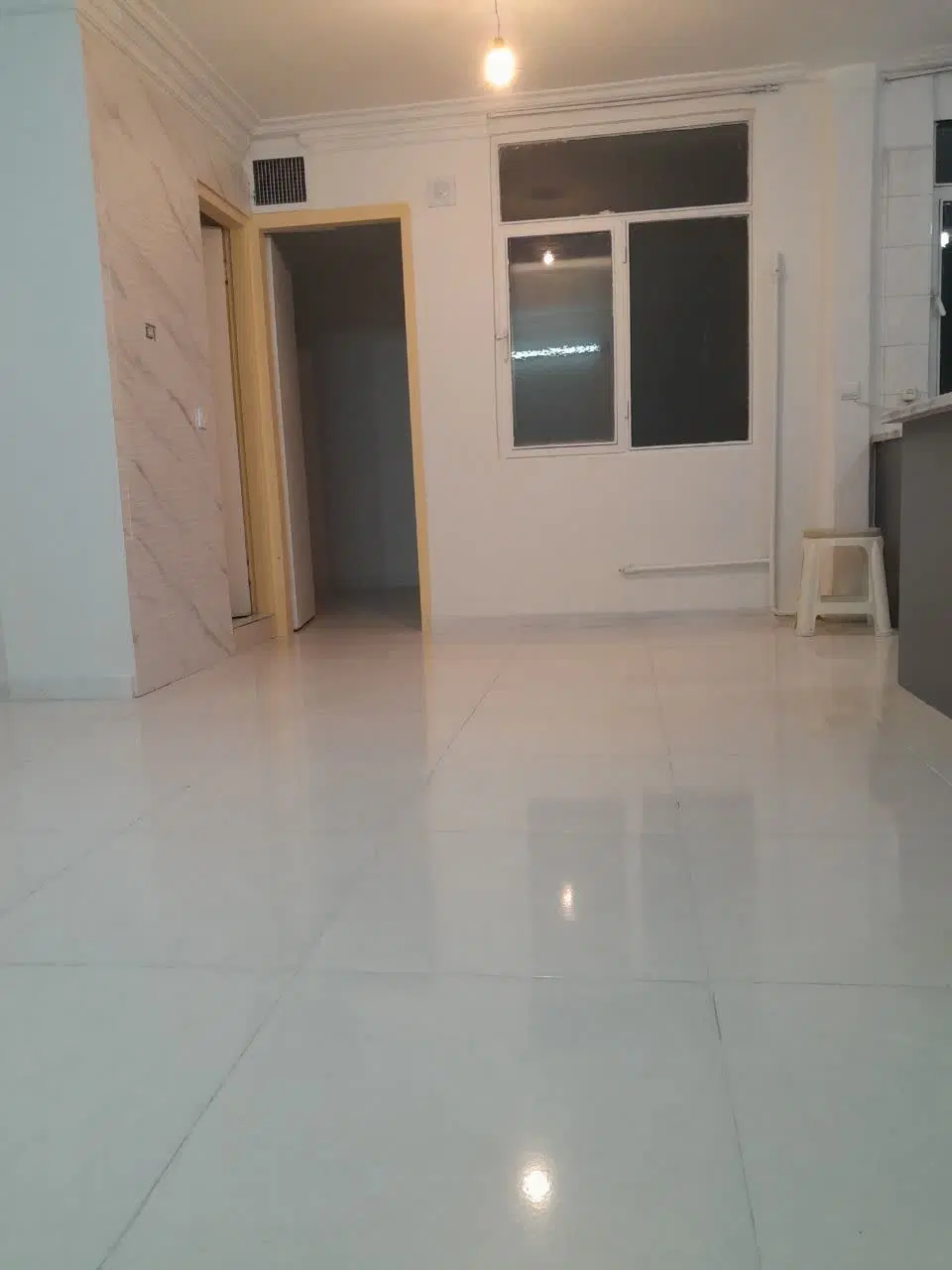 آپارتمان ۶۳ متری با پارکینگ و انباری شهرک رضویه