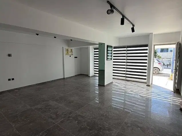 واحد تجاری _ فول امکانات _ تاپ لوکیشن